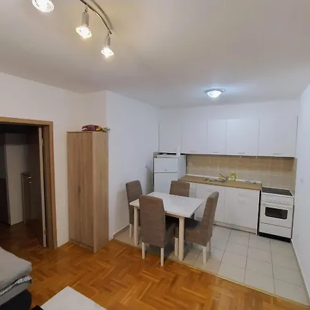 Knez Apartman